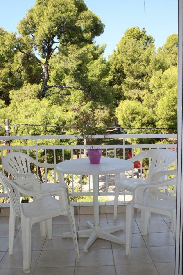 Cosy Apartment By The Sea Metamorfosi  Exterior foto